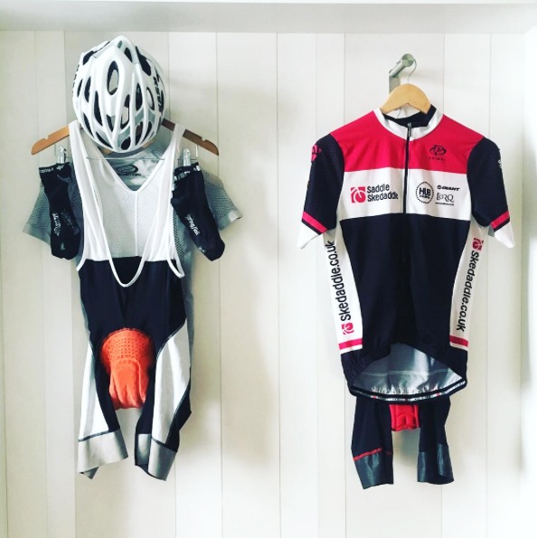 how-to-wash-your-cycling-kit-when-travel