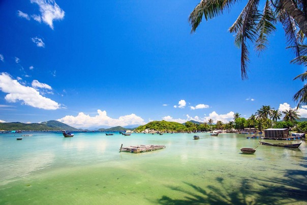 Vietnam-Cycling-Holiday-Mountains-Coast-Saddle-Skedaddle.jpg
