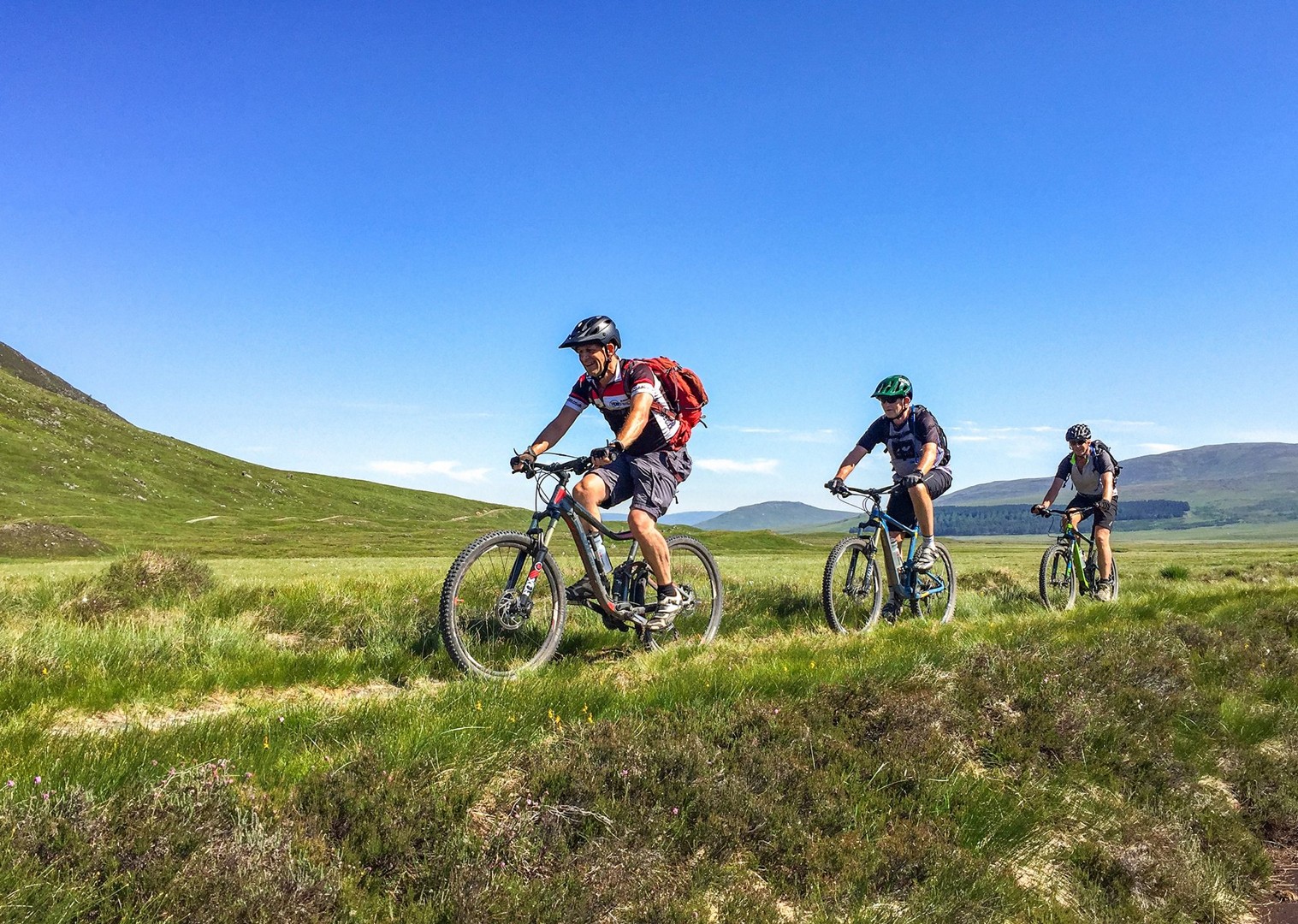 mountain bike holidays uk