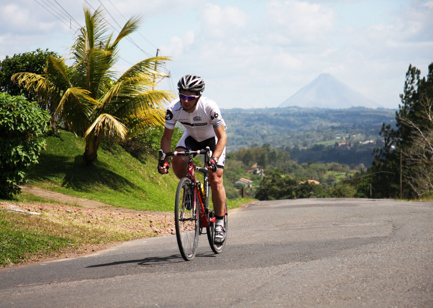 Guided Road Cycling Holiday Ruta de los Volcanes Costa Rica