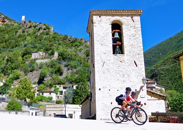 guided-road-cycling-holiday-italy.jpg