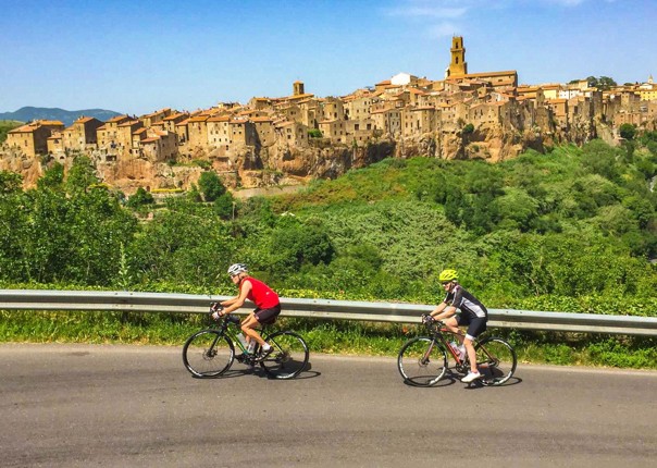 ladriatico-al-tirreno-bike-cycling-guided-road-with-saddle-skedaddle-tour.jpg