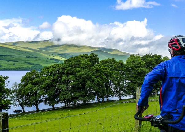 hills-cycling-fun-tour-scotland-uk-mountains-loch-lake-cycle-paths.jpg