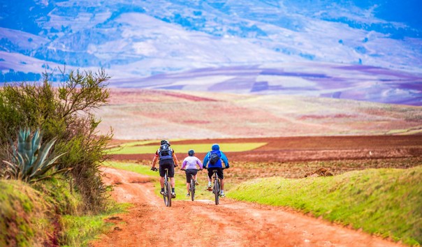 Cusco-(Cuzco),-Cycling-in-the-countryside-near-Maras,-Cusco-Province,-Peru-7.jpg