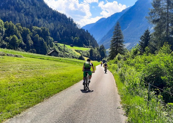 Cyclists riding the Via Claudia route