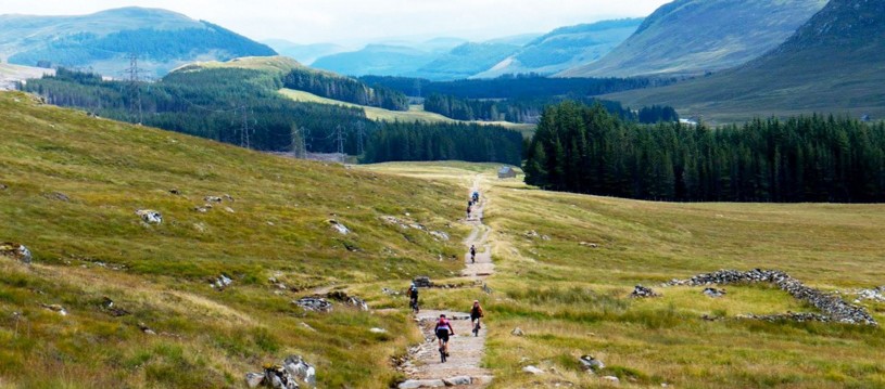 Discover the most beautiful parts of Scotland! Choose between a journey through one of Europe's last true wilderness regions, the Outer Hebrides, the epic Celtic Crossing, or our Highlands Coast to Coast - a Scottish classic.