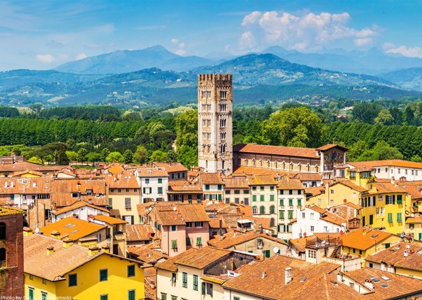 traditional-italian-town-cultural-bike-tour.jpg