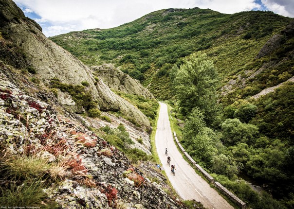 stunning-views-santiago-cantabrica-mountains-cycle-holiday.jpg