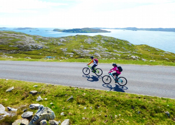 open-road-coastal-mountain-biking-cycling-holiday-in-outer-hebrides-scotland.jpg