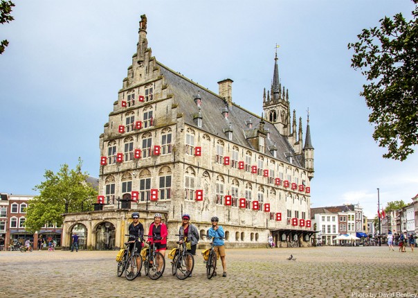 leisure-bike-trip-exploring-holland-museums.jpg