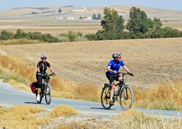 flat-terrain-southern-spain-self-guided-leisure-cycling.jpg