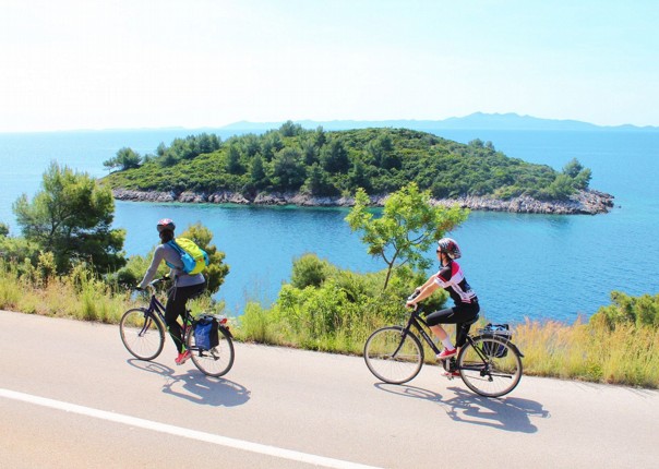 leisure-cycling-holiday-island-stunning-views-fun-filled.jpg